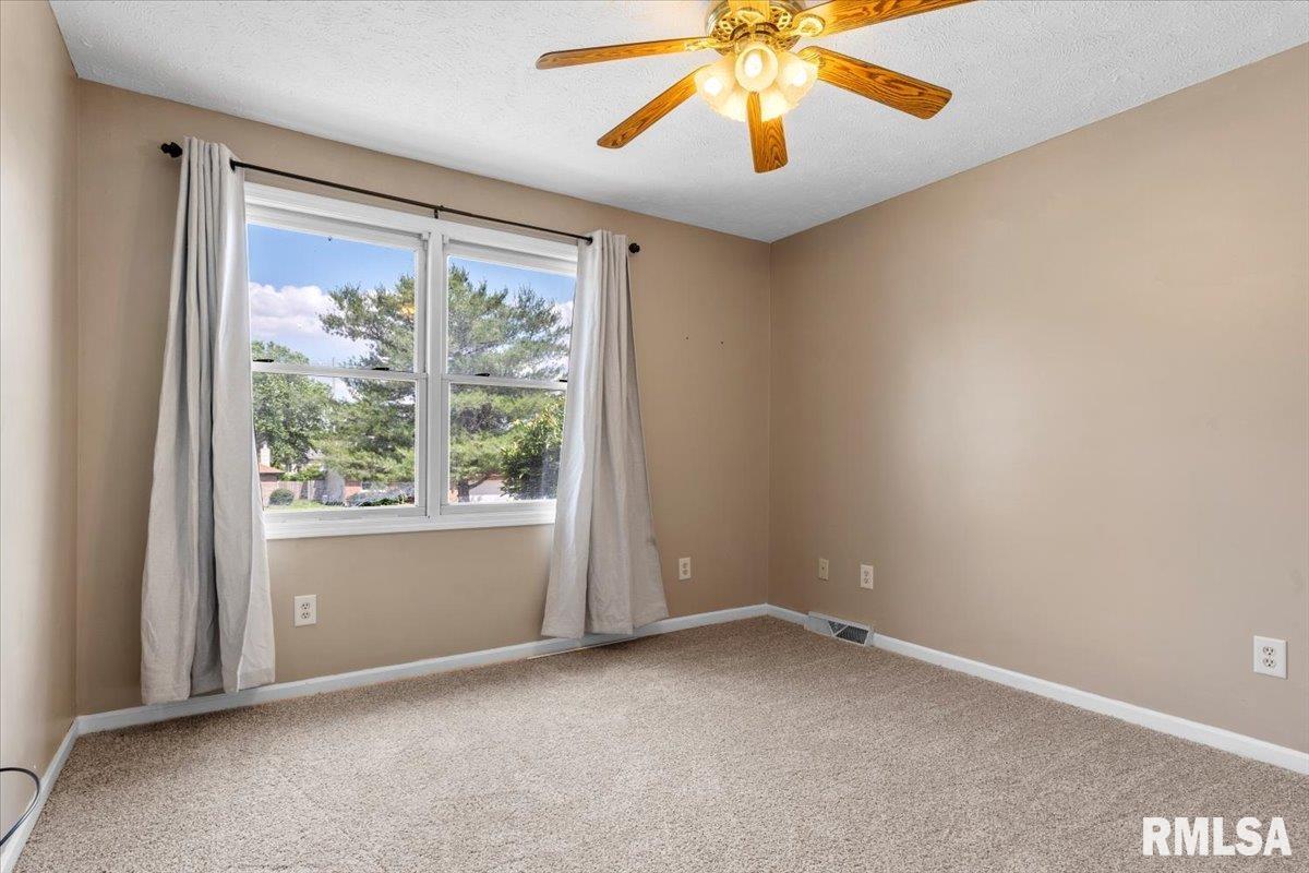 6205 Hayley Court Springfield, IL 62712 - Photo 23 of 35 Gallery Image 23