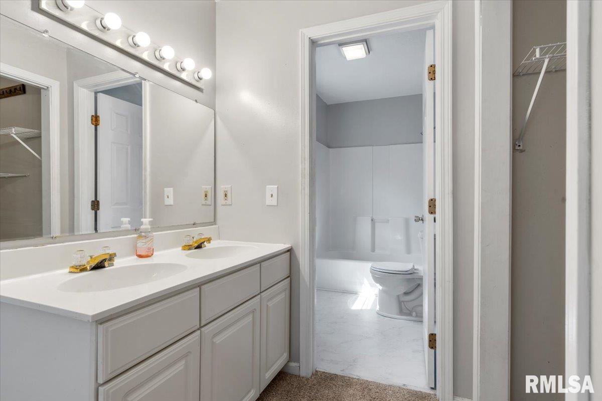 6205 Hayley Court Springfield, IL 62712 - Photo 27 of 35 Gallery Image 27