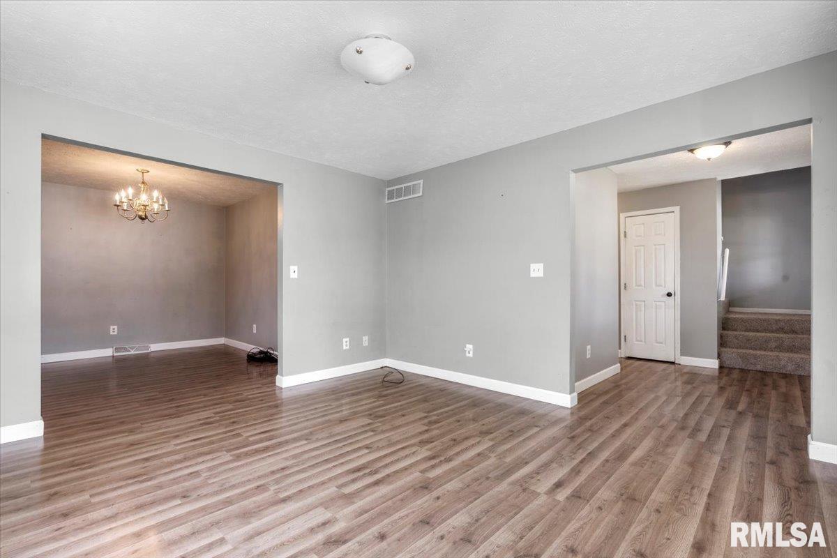 6205 Hayley Court Springfield, IL 62712 - Photo 7 of 35 Gallery Image 7