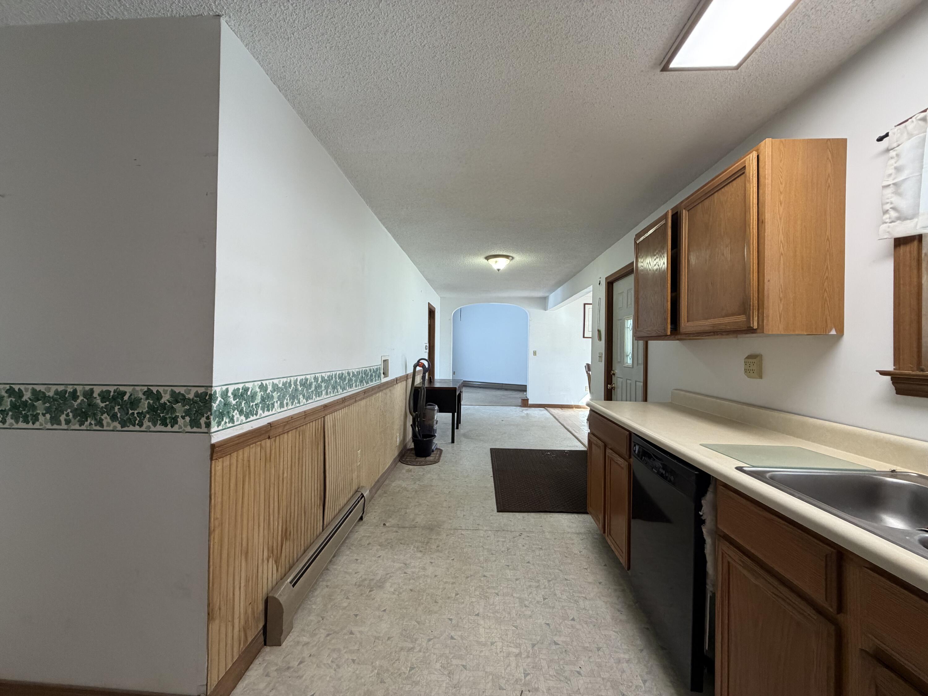 189 Phinney Farm Road Lincoln, ME 04457 - Photo 7 of 24 IMG_0371