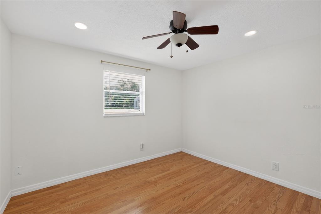 3240 Apfel Road Wesley Chapel, FL 33543 - Photo 36 of 41