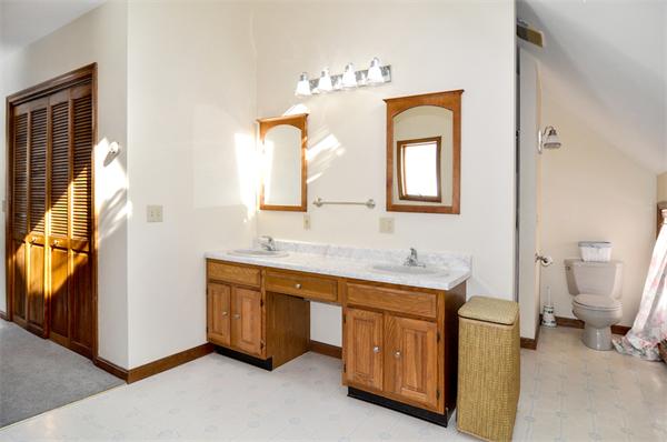 54 Sleepy Hollow Road Tiverton, RI 02878 - Photo 21 of 23 Gallery Image 21
