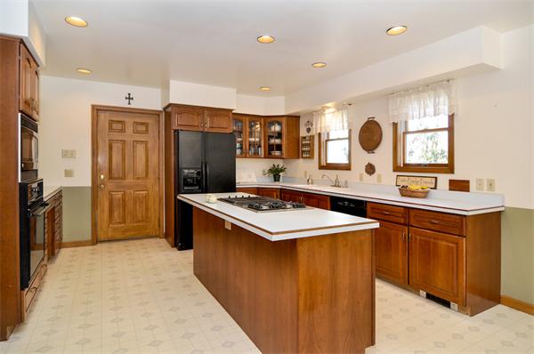 54 Sleepy Hollow Road Tiverton, RI 02878 - Photo 7 of 23 Gallery Image 7