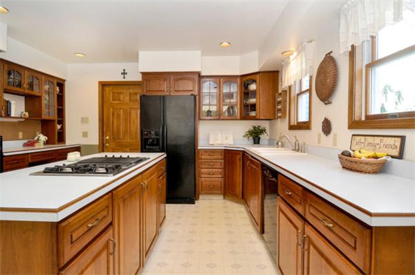 54 Sleepy Hollow Road Tiverton, RI 02878 - Photo 8 of 23 Gallery Image 8