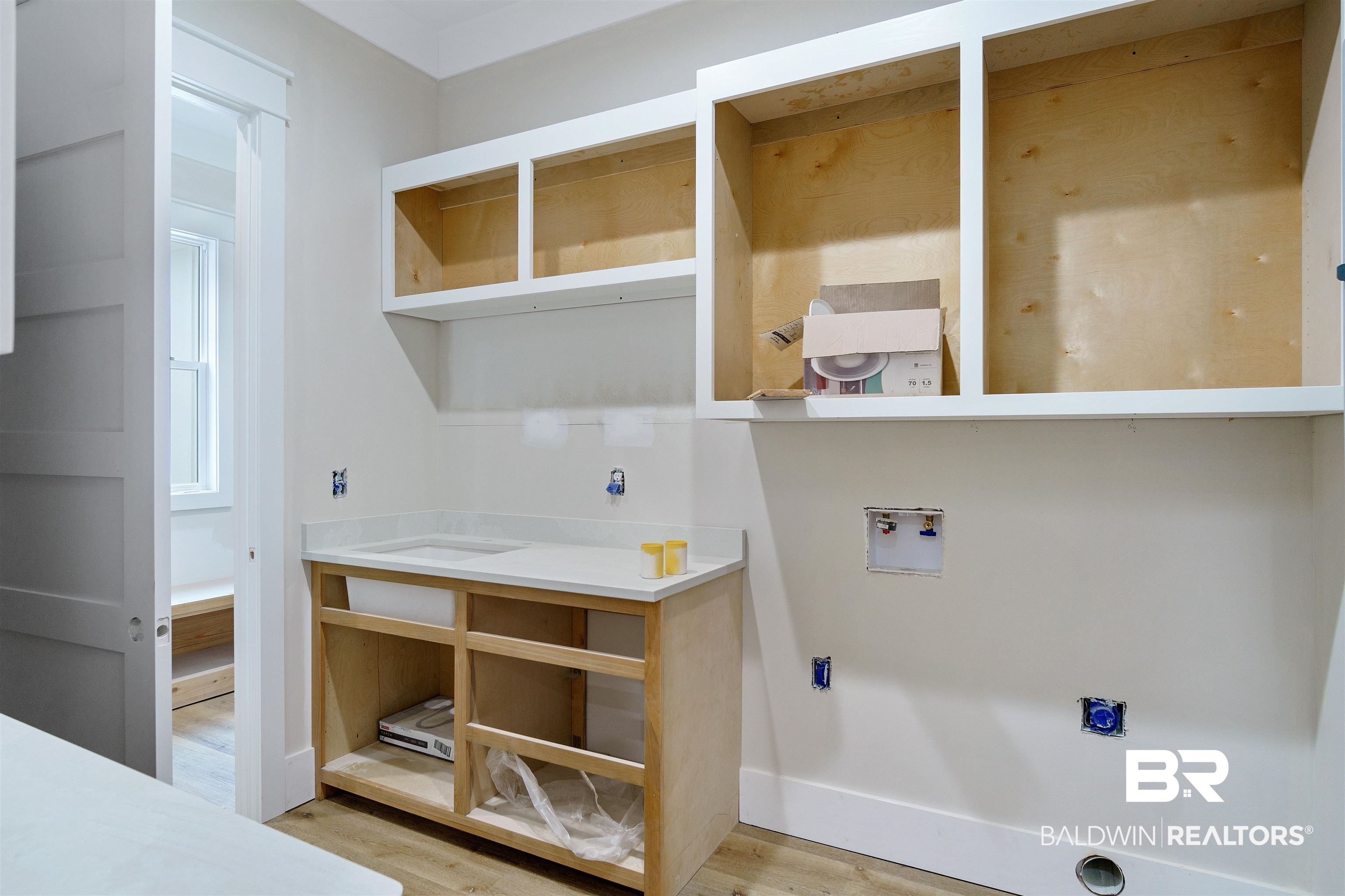 5374 Millhouse Road Gulf Shores, AL 36542 - Photo 20 of 41 Laundry