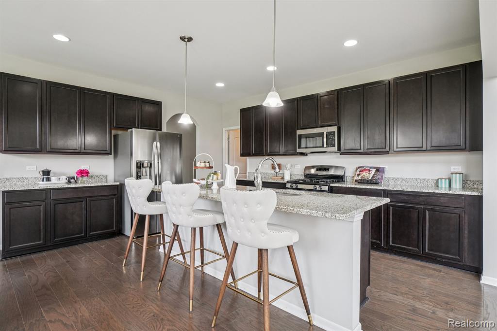 50519 Rockingham Drive Canton, MI 48188 - Photo 11 of 49 Gallery Image 11