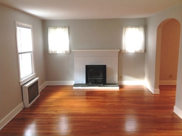 85 Upland Street Springfield, MA 01104 - Photo 8 of 15 Gallery Image 8