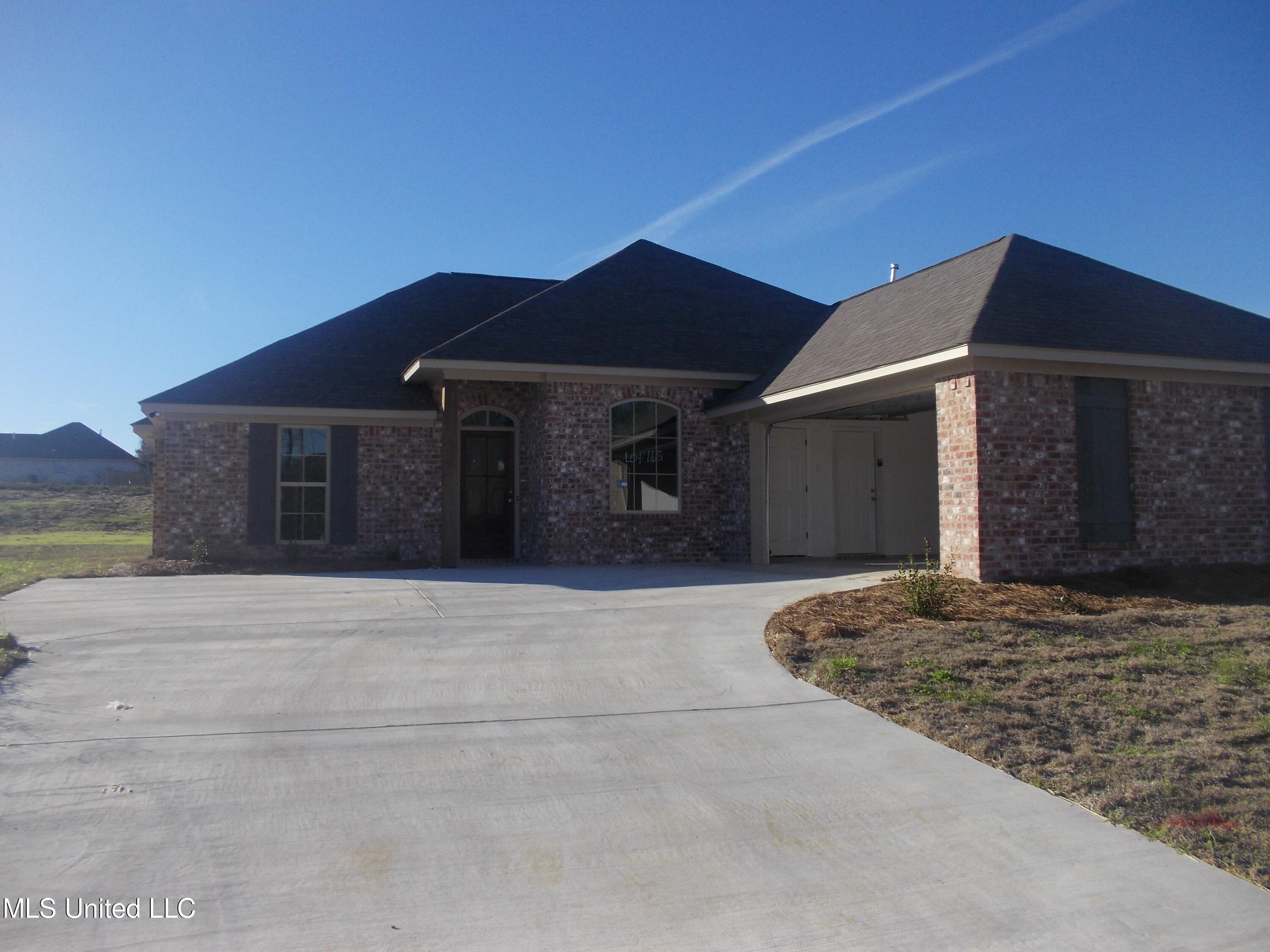 113 Rotherfield Place Canton, MS 39046 - Photo 1 of 2 DSCN0381