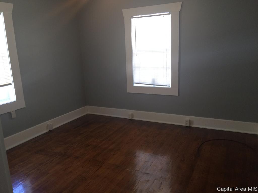 1316 East Reservoir Street Springfield, IL 62702 - Photo 8 of 15 Gallery Image 8