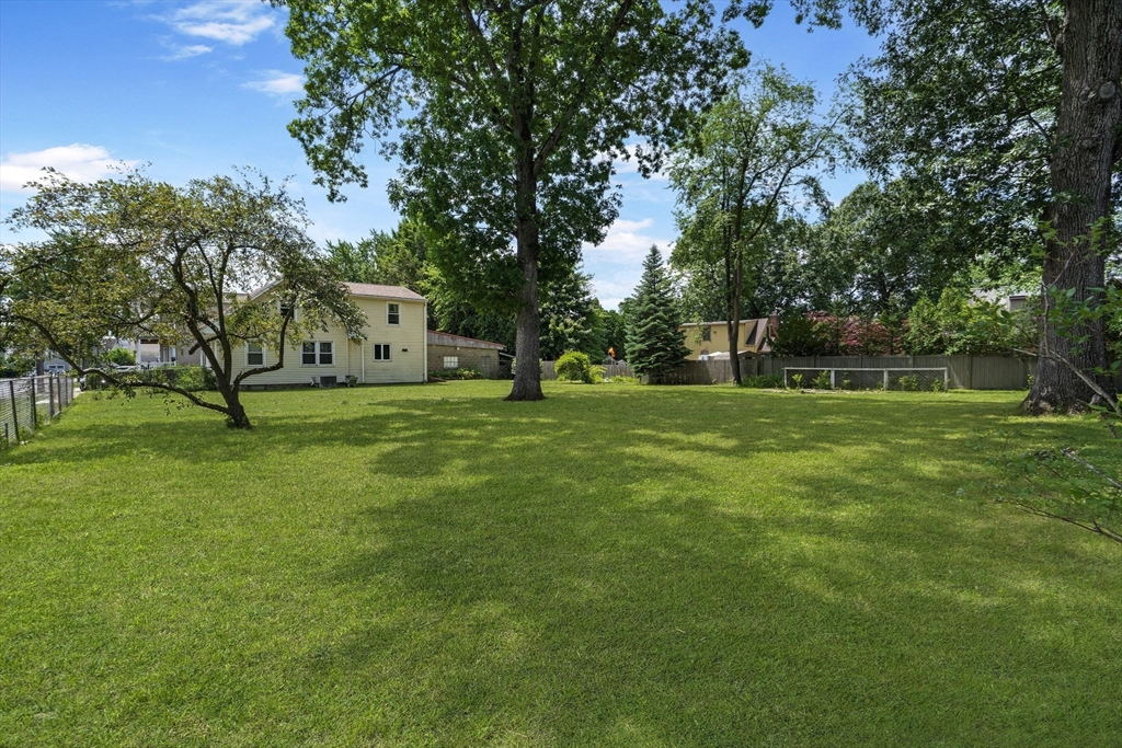 25 Prince Avenue West Springfield, MA 01089 - Photo 30 of 31
