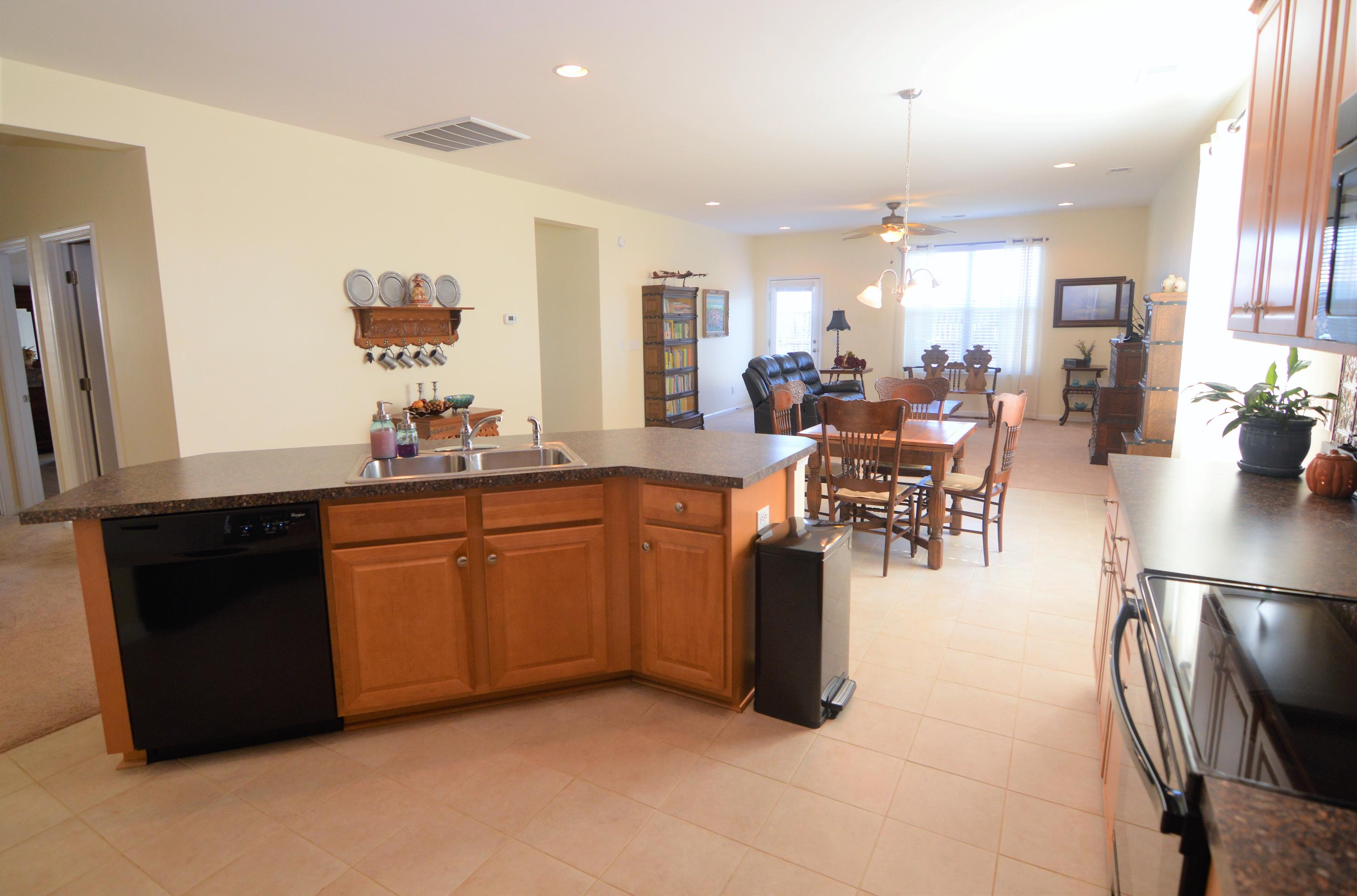306 Mossy Wood Road Summerville, SC 29486 - Photo 12 of 43 Kitchen