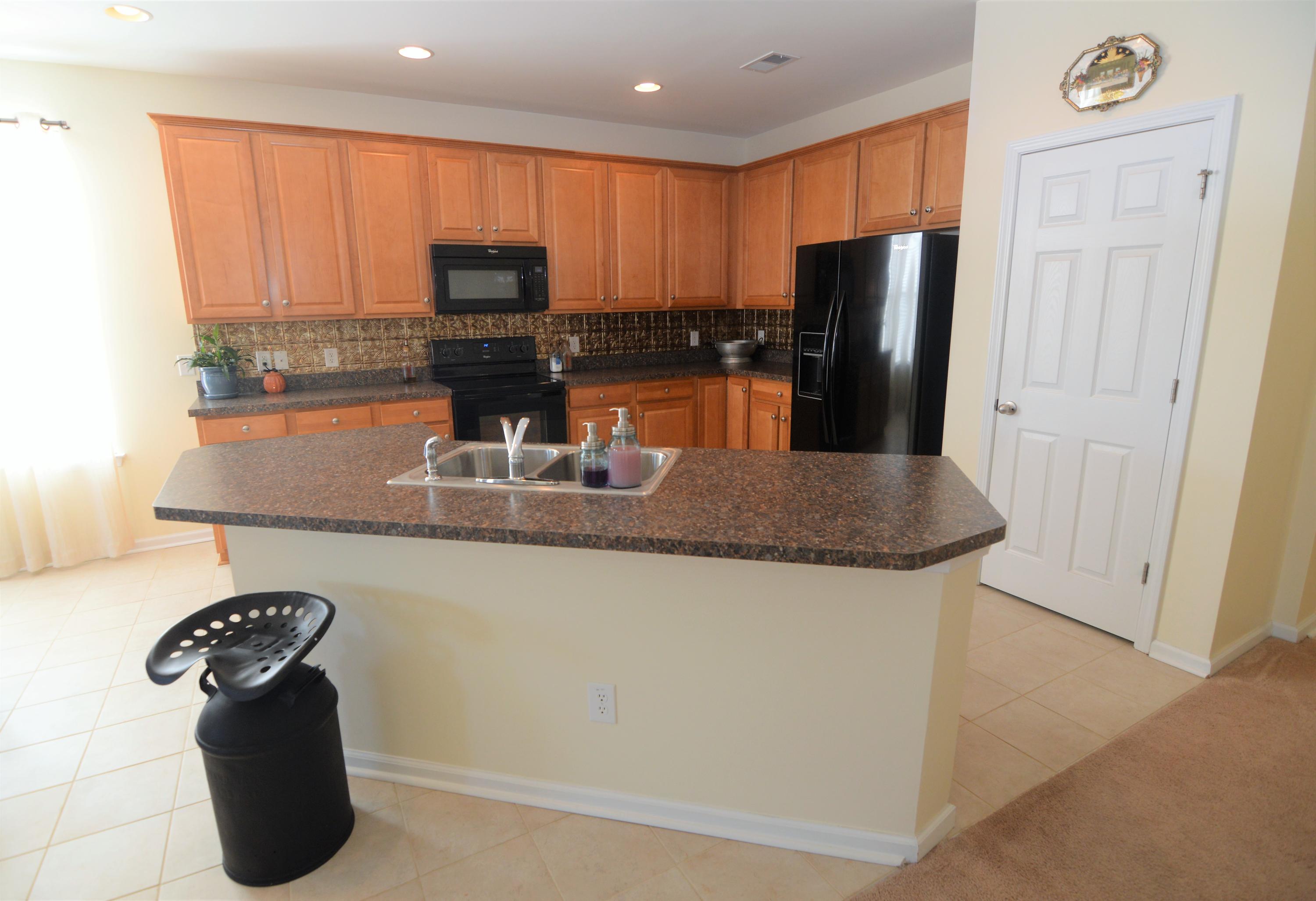 306 Mossy Wood Road Summerville, SC 29486 - Photo 13 of 43 Kitchen