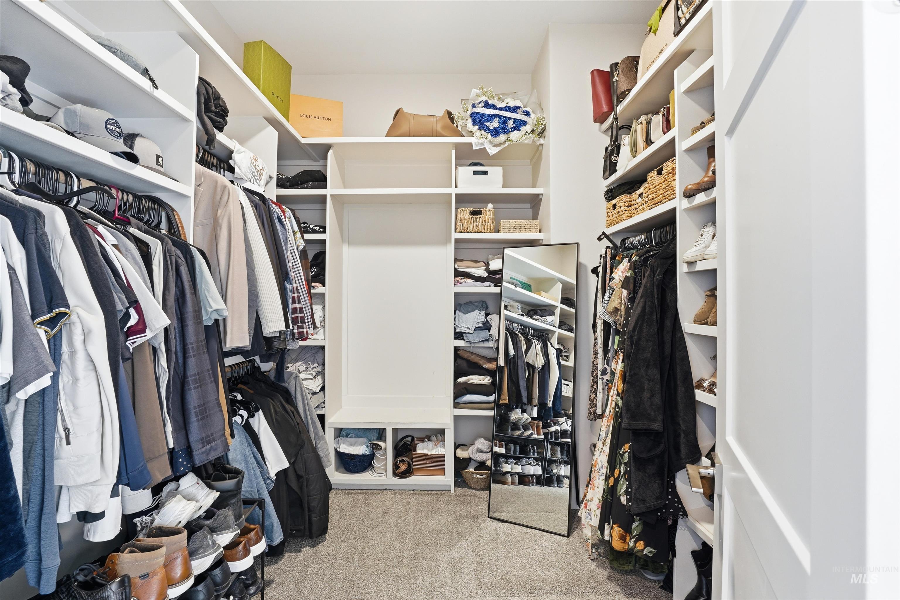 320 West Homedale Road Caldwell, ID 83607 - Photo 28 of 48 Walk in closet with light carpet