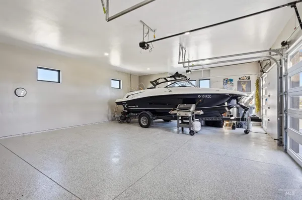 $975,000 | 320 West Homedale Road, Caldwell, ID 83607