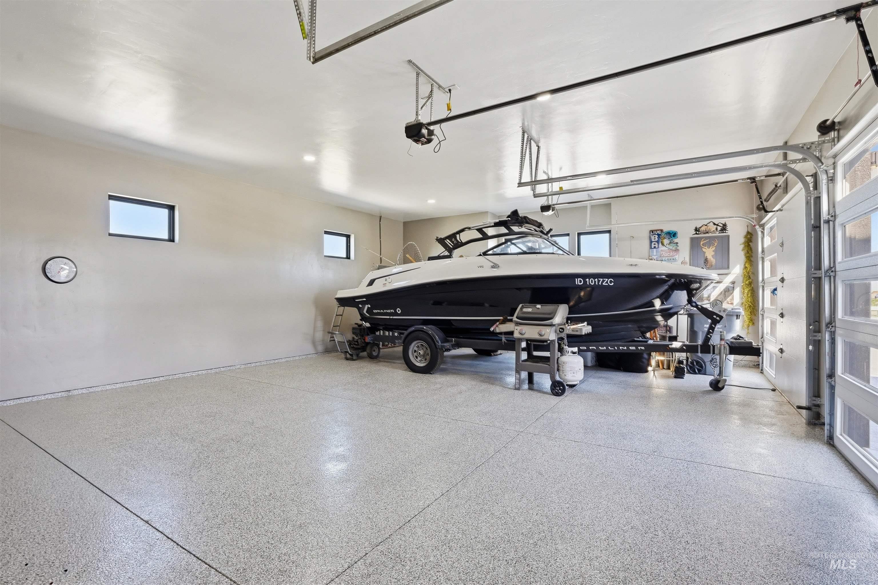 320 West Homedale Road Caldwell, ID 83607 - Photo 36 of 48 View of garage