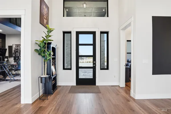 $975,000 | 320 West Homedale Road, Caldwell, ID 83607