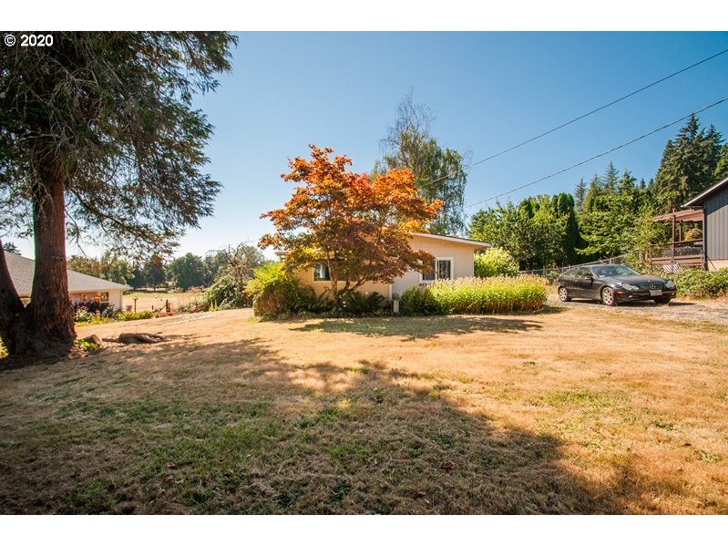 33094 Southwest JP W Road Scappoose, OR 97056 - Photo 7 of 14 Gallery Image 7