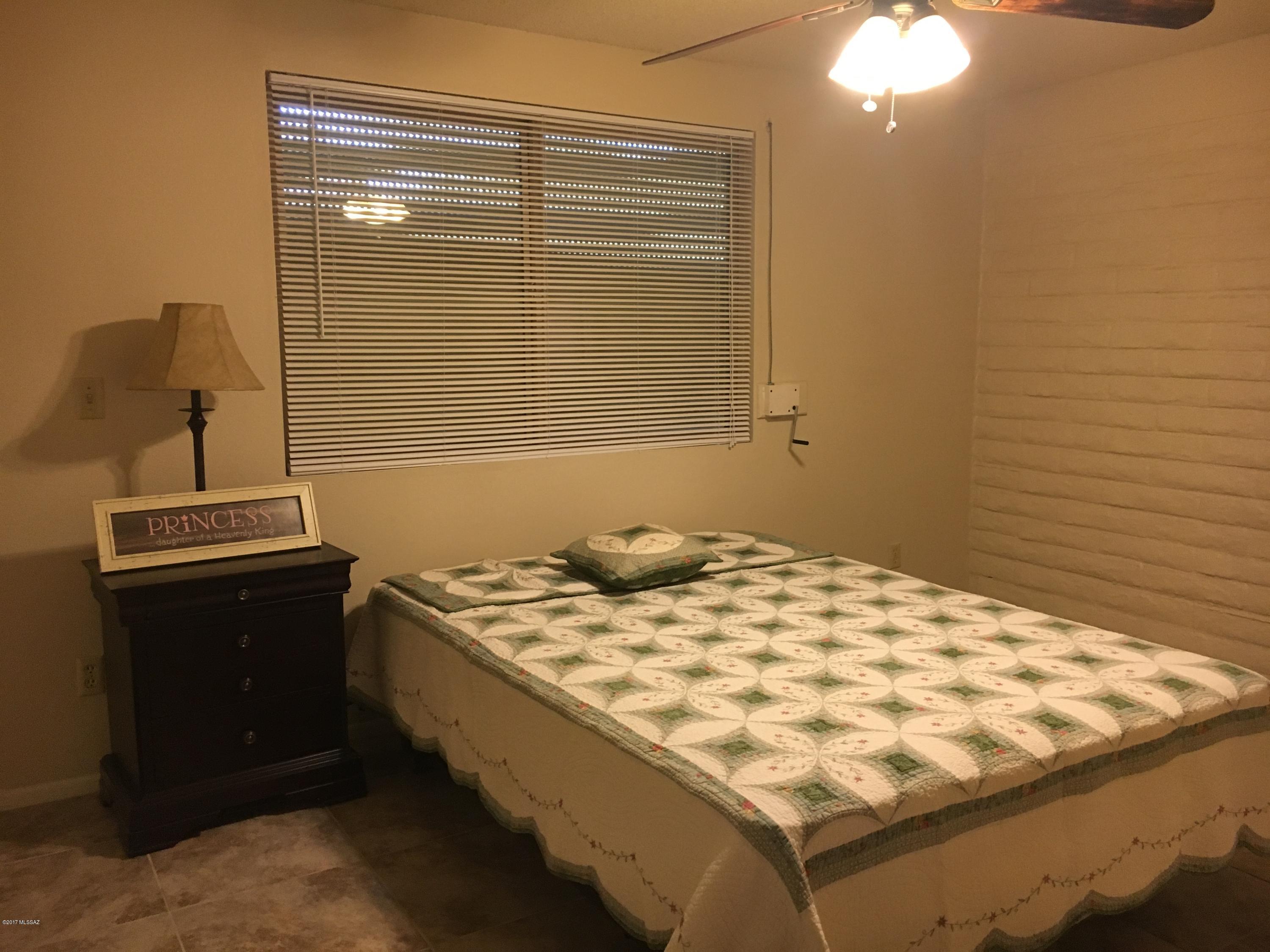702 South Pantano Road, Unit F Tucson, AZ 85710 - Photo 4 of 9