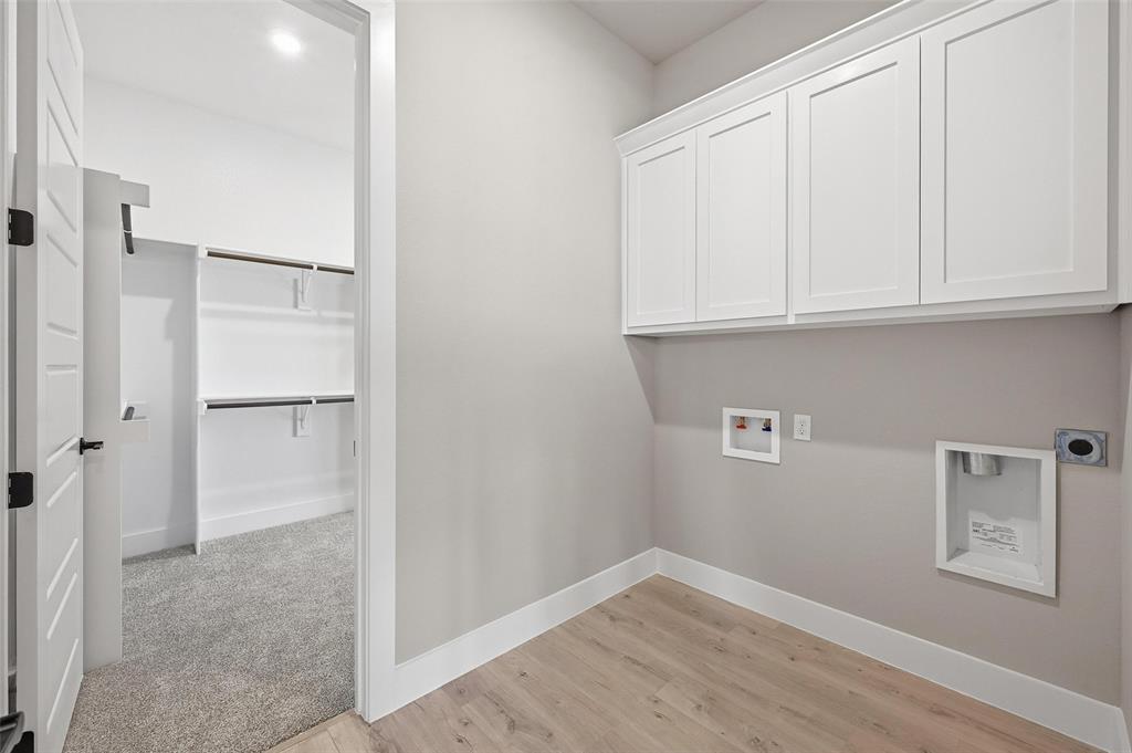 108 Rocky Top Azle, TX 76020 - Photo 23 of 40 a view of an empty room