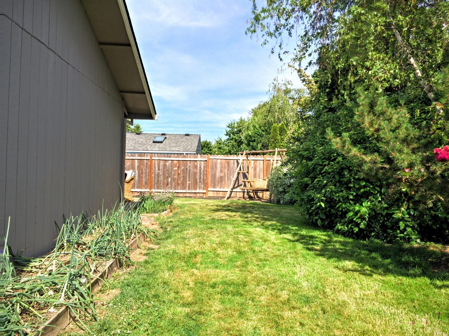 1695 Timothy Street Central Point, OR 97502 - Photo 20 of 30 Additional Photo