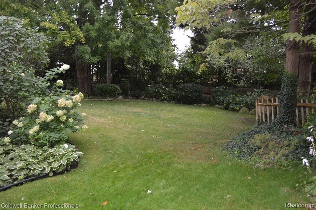 21 Beacon Hill Road Grosse Pointe, MI 48236 - Photo 91 of 93 DSC_0710.JPG