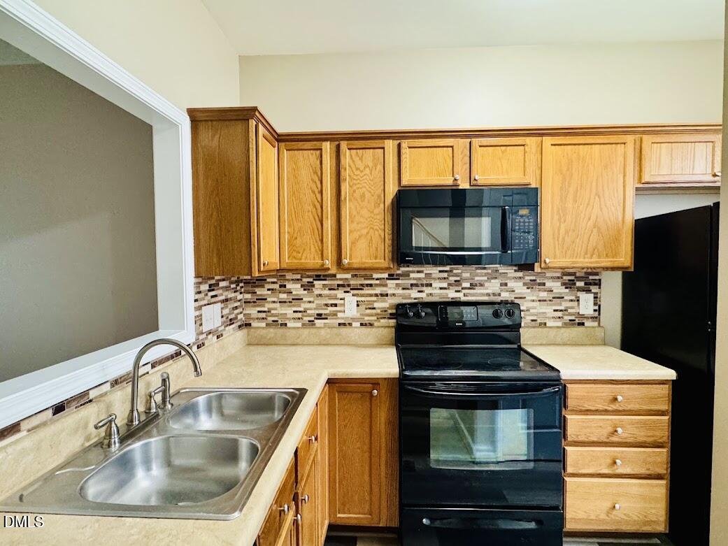 844 Horton Road, Unit 71 Durham, NC 27704 - Photo 4 of 22 Kitchen2