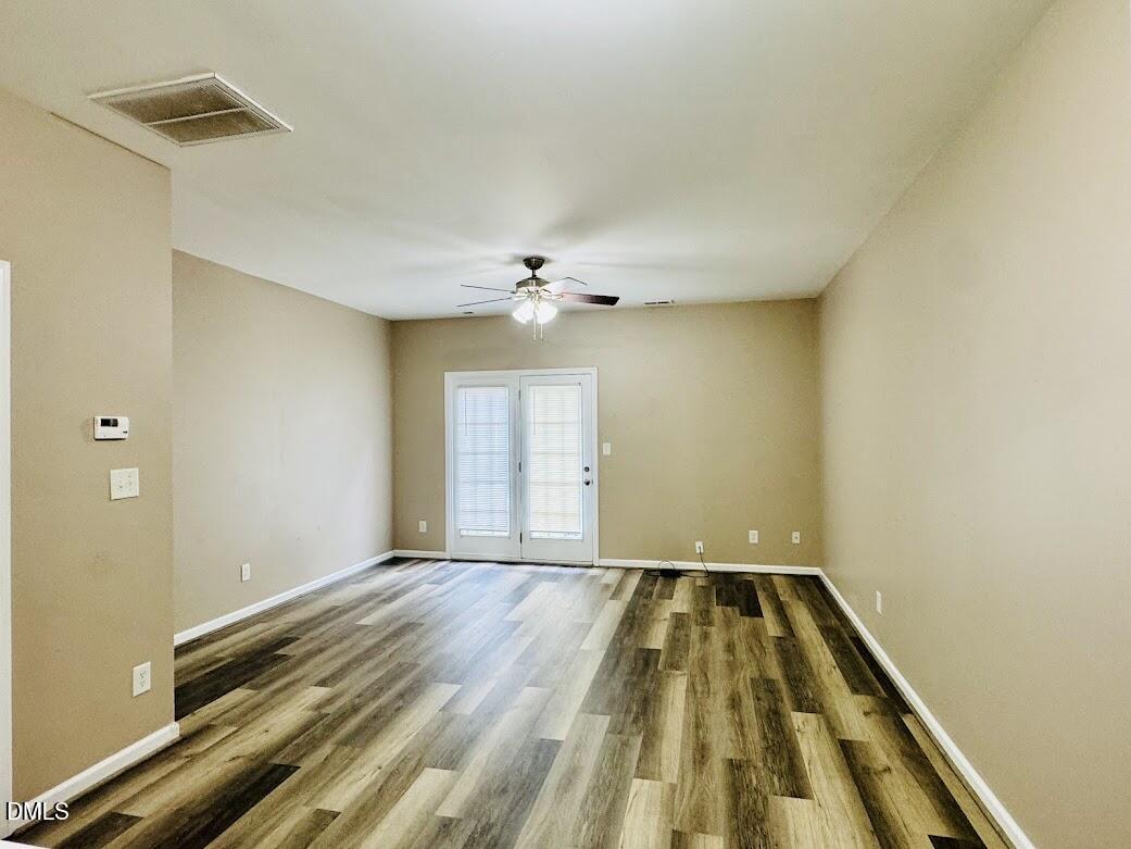 844 Horton Road, Unit 71 Durham, NC 27704 - Photo 5 of 22 Living Room