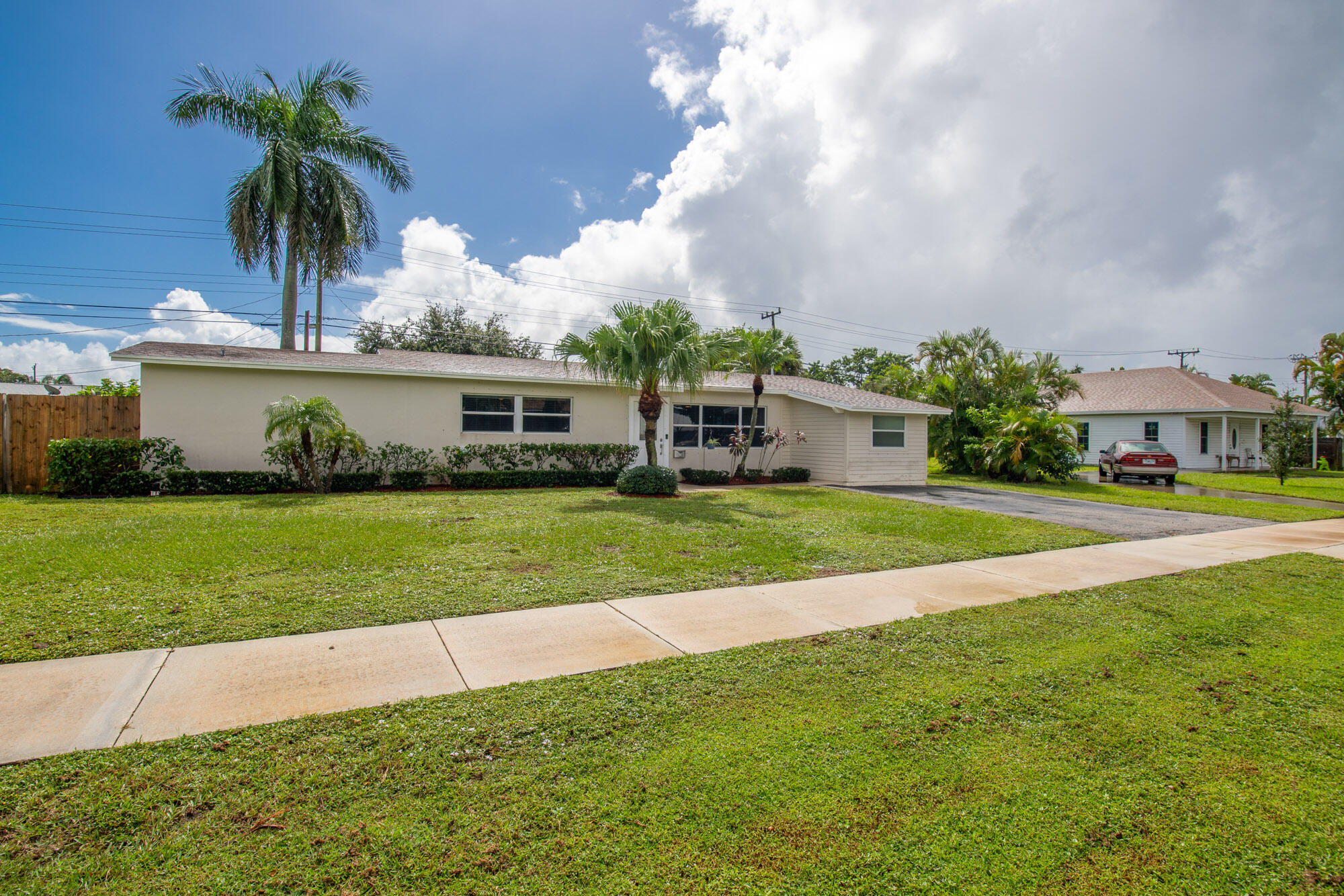 528 Harbour Road North Palm Beach, FL 33408 - Photo 2 of 25 IMG-1