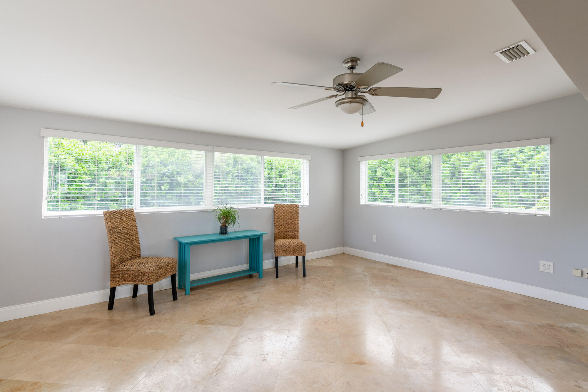 528 Harbour Road North Palm Beach, FL 33408 - Photo 5 of 25 IMG-7