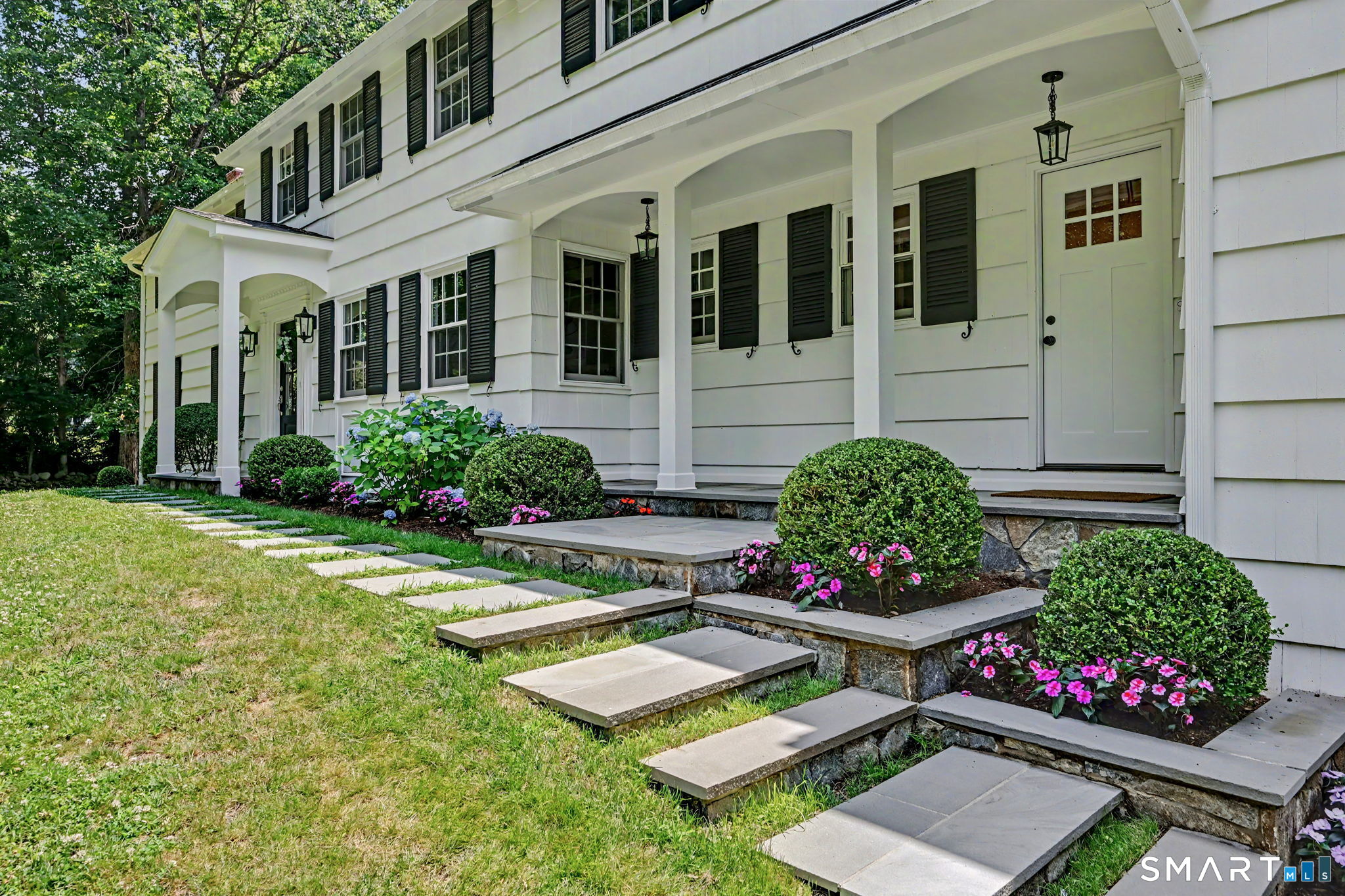 148 West Hills Road New Canaan, CT 06840 - Photo 3 of 40