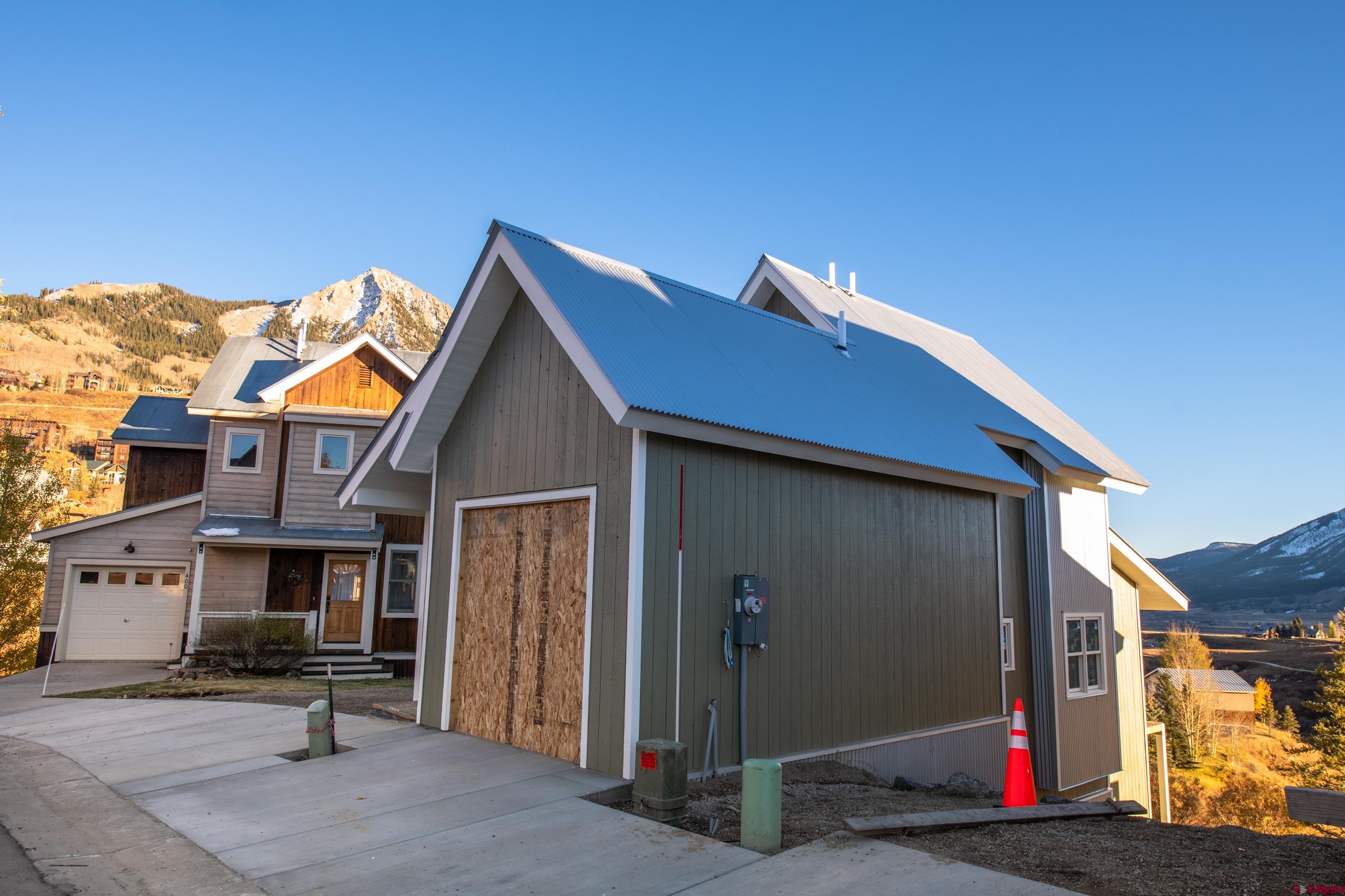 320 Horseshoe Crested Butte, CO 81225 - Photo 8 of 34 a pathway of a house