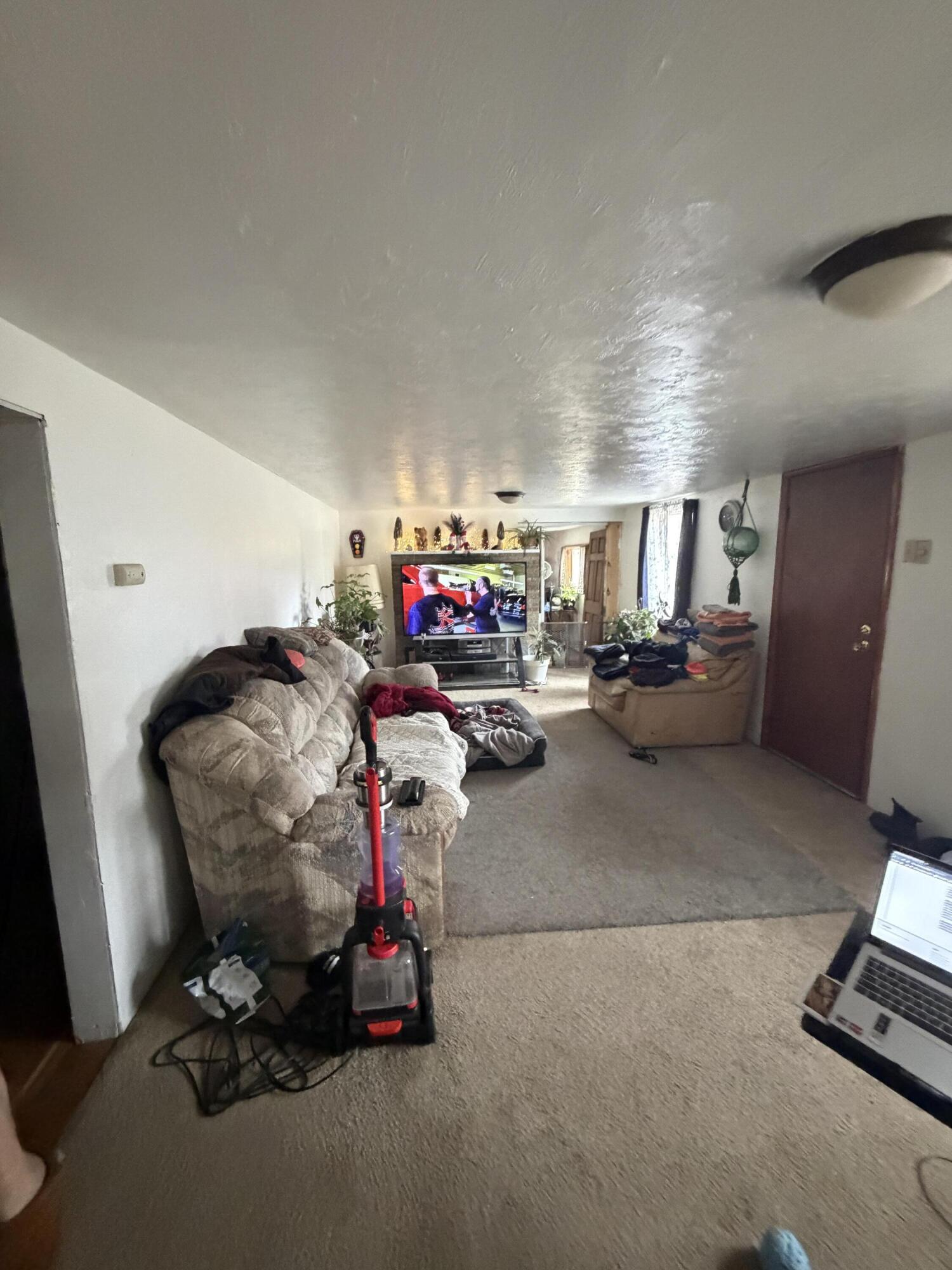 137003 Main Street Crescent, OR 97733 - Photo 7 of 19 a view of a room with gym equipment
