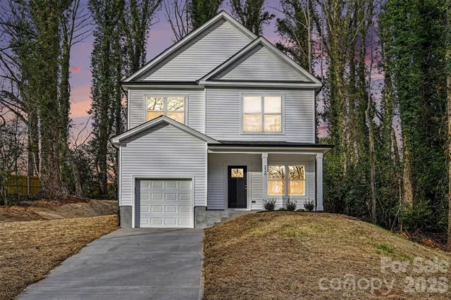 $374,900 | 226 Oak Circle, Newton, NC 28658
