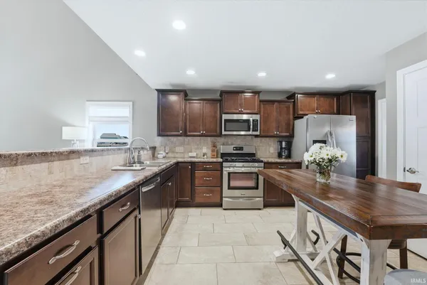 $399,900 | 5525 Kodiak Trail, Auburn, IN 46706