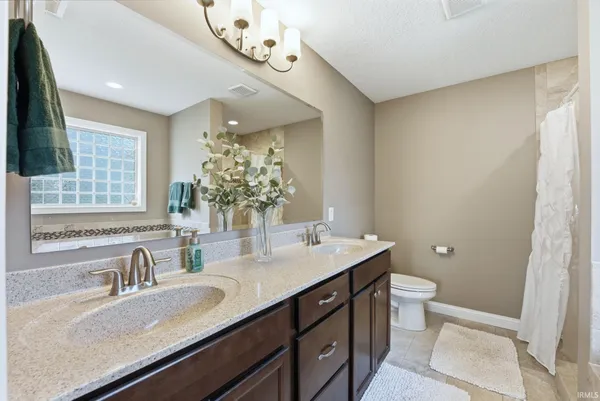 $399,900 | 5525 Kodiak Trail, Auburn, IN 46706