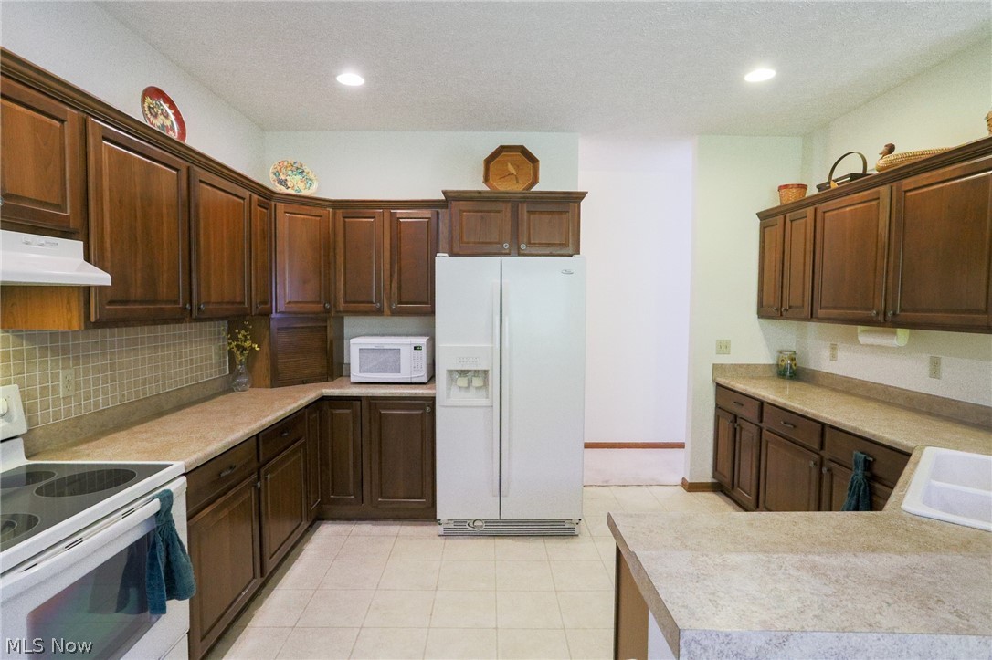 3815 Rothrock Place Akron, OH 44333 - Photo 10 of 30 Gallery Image 10