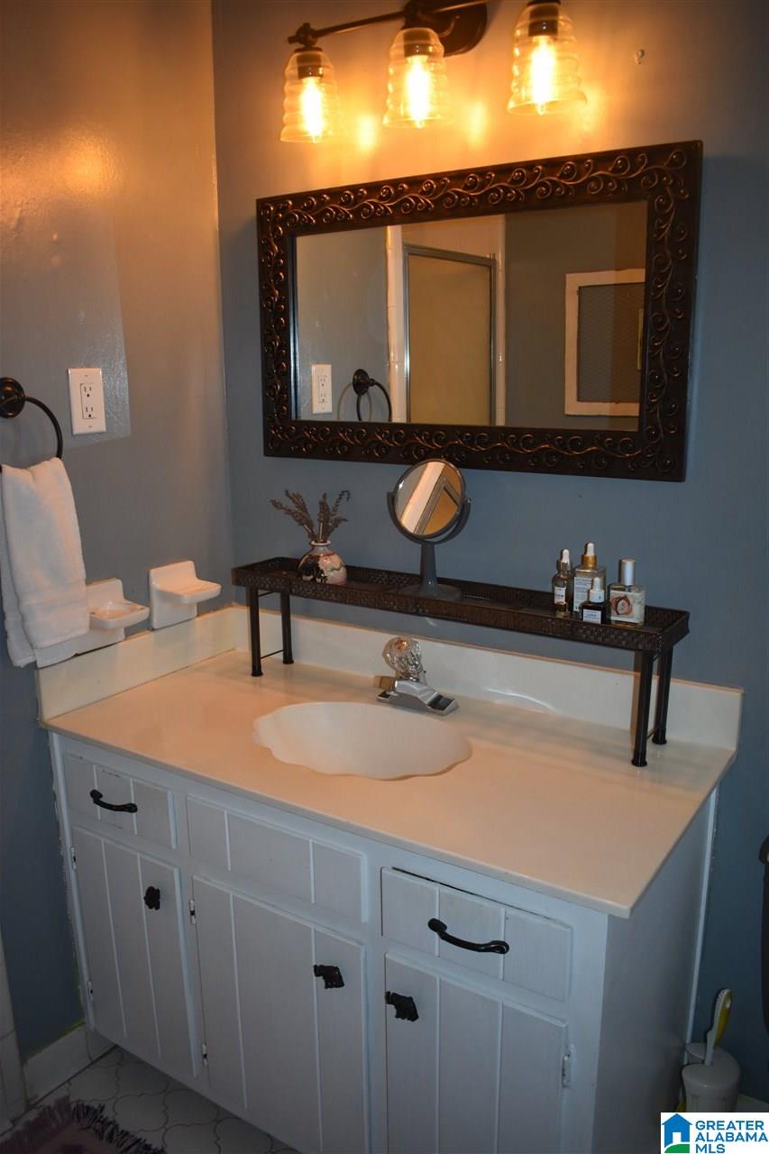 508 Wilderness Road Pelham, AL 35124 - Photo 15 of 38