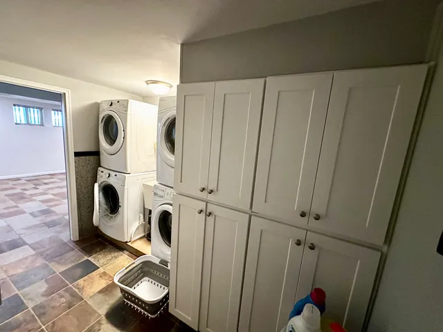 $1,650 | 4386 Woodland Avenue, Unit 1, Western Springs, IL 60558