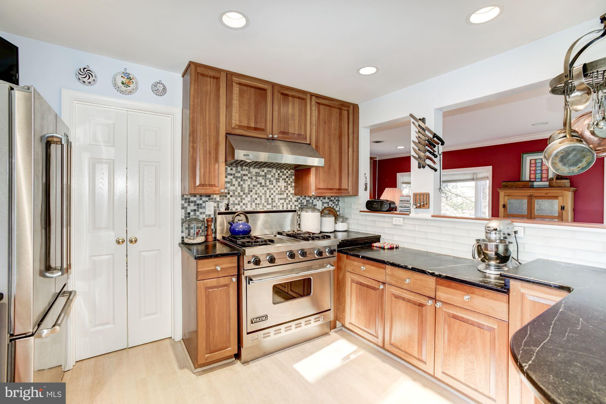 14601 Roxbury Road Glenelg, MD 21737 - Photo 11 of 52 Kitchen