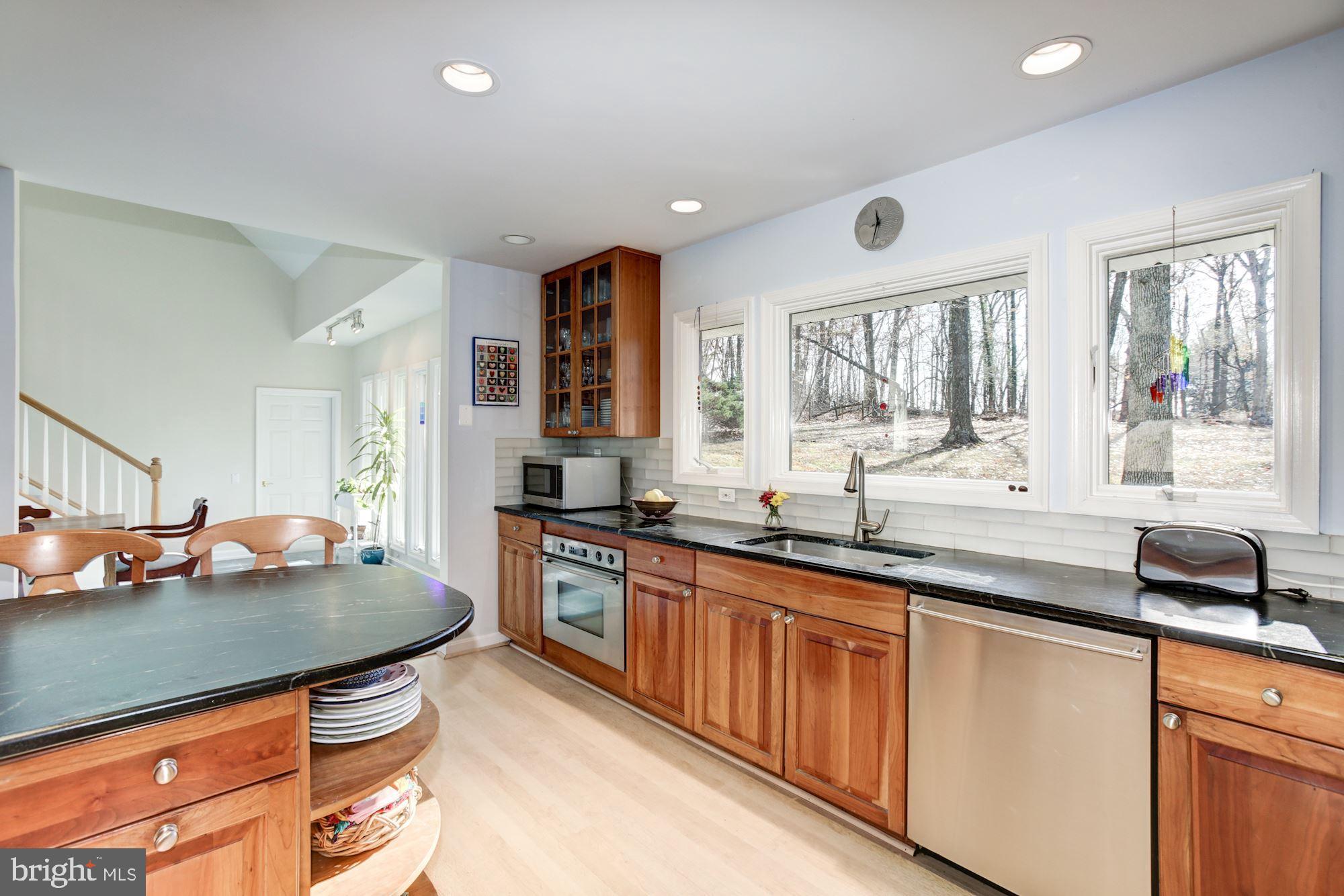 14601 Roxbury Road Glenelg, MD 21737 - Photo 13 of 52 Kitchen