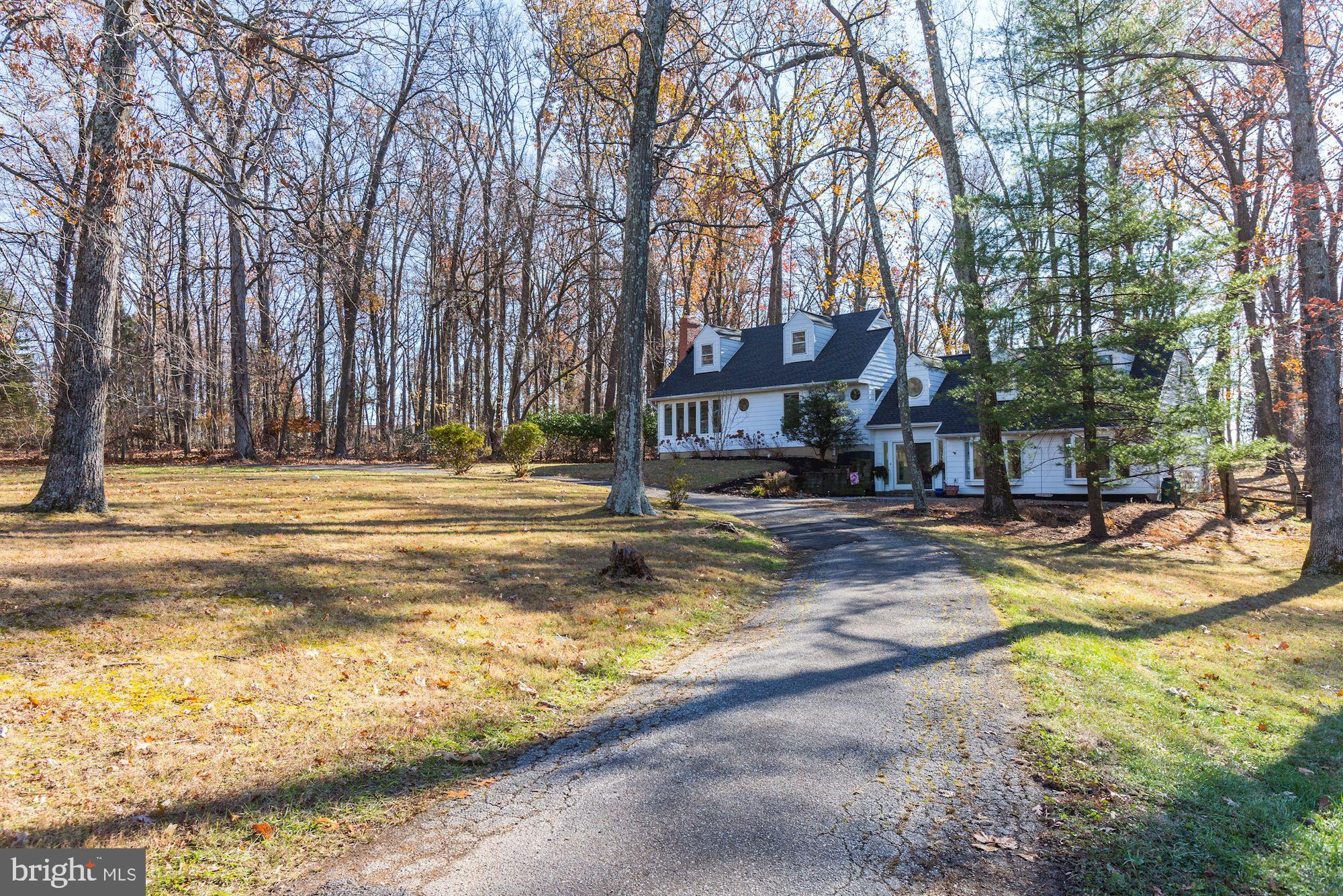 14601 Roxbury Road Glenelg, MD 21737 - Photo 51 of 52 Private Horseshoe Driveway
