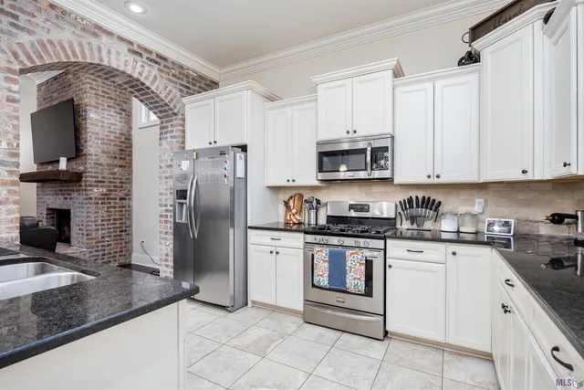 $379,000 | 3421 Meadow Grove Avenue, Zachary, LA 70791