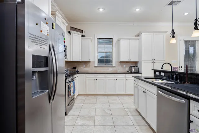 $379,000 | 3421 Meadow Grove Avenue, Zachary, LA 70791