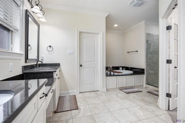 $379,000 | 3421 Meadow Grove Avenue, Zachary, LA 70791