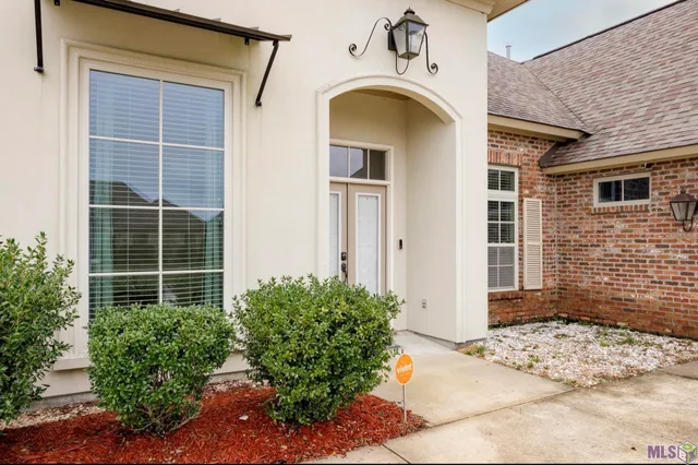 $379,000 | 3421 Meadow Grove Avenue, Zachary, LA 70791