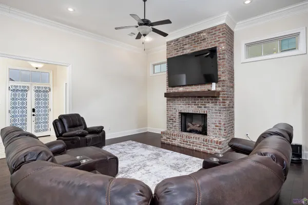 $376,500 | 3421 Meadow Grove Avenue, Zachary, LA 70791