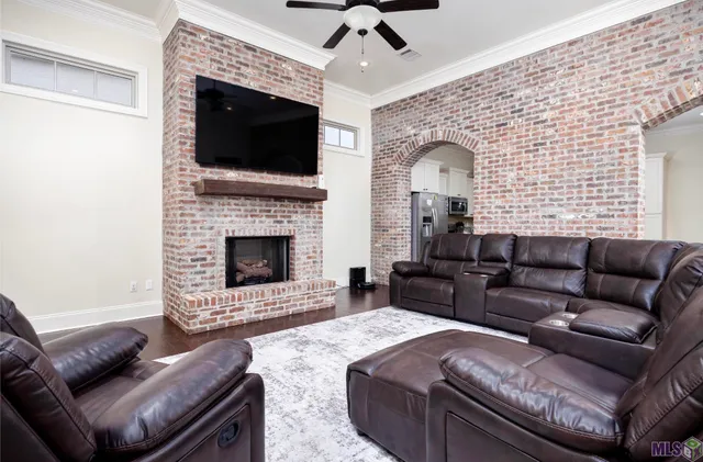 $379,000 | 3421 Meadow Grove Avenue, Zachary, LA 70791