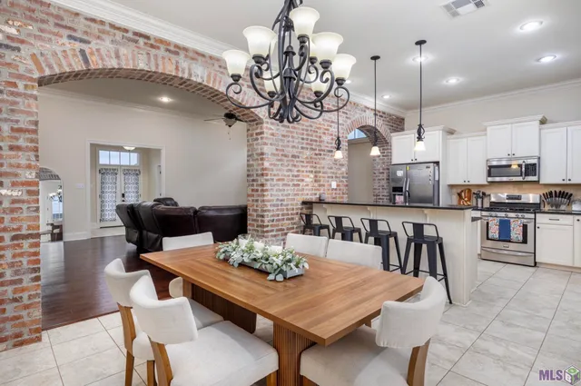 $379,000 | 3421 Meadow Grove Avenue, Zachary, LA 70791