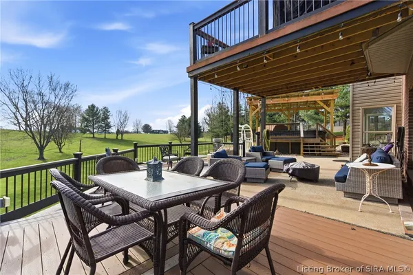 $589,900 | 8304 Hidden River Trace, Charlestown, IN 47111