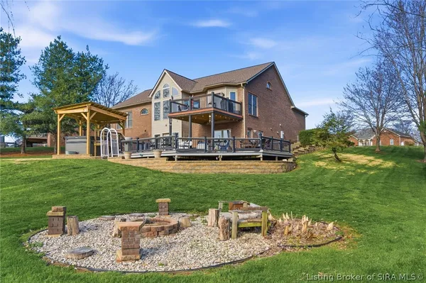 $589,900 | 8304 Hidden River Trace, Charlestown, IN 47111